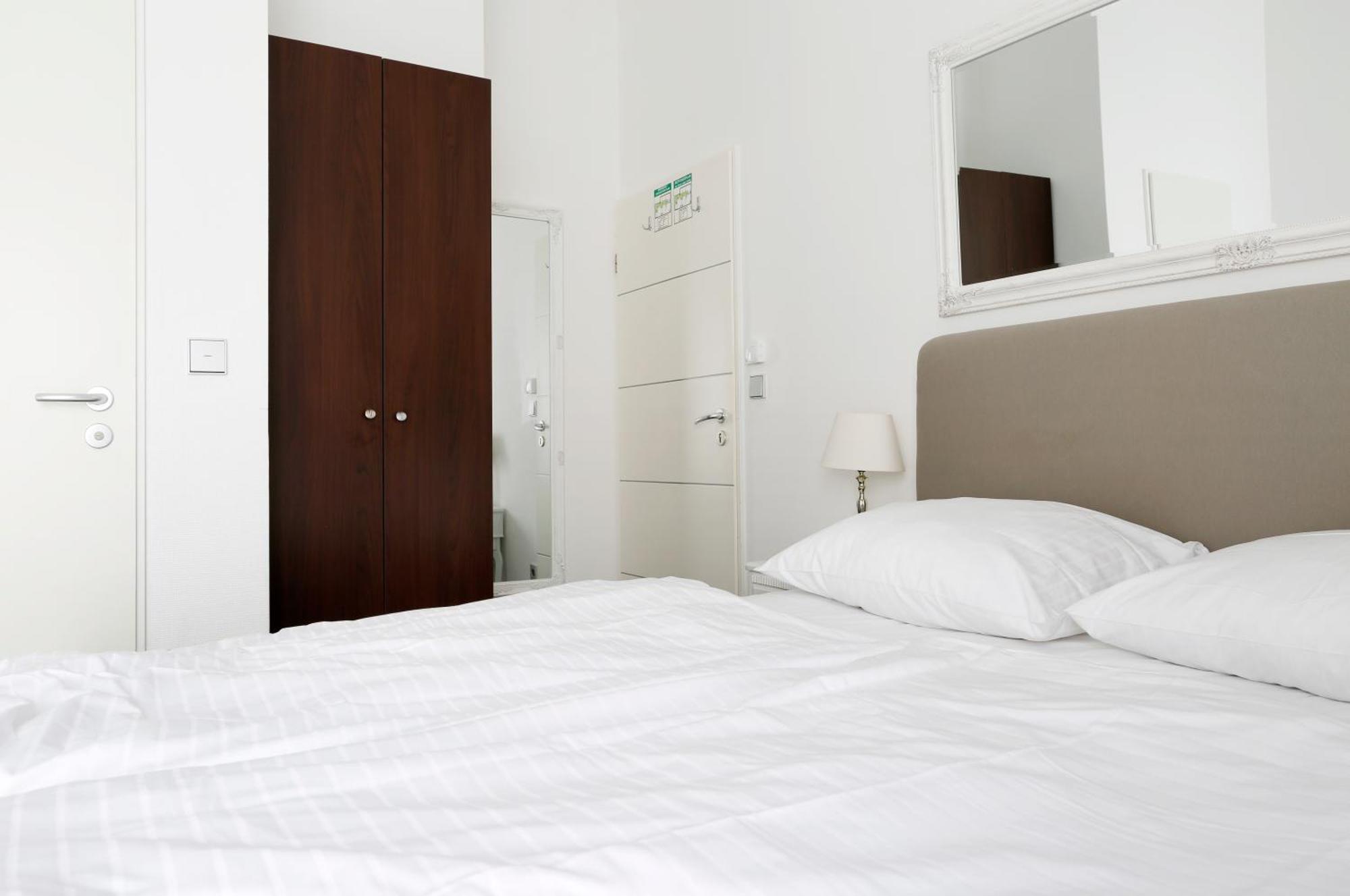 Nieb By Rockchair L Superhost Status L 3 Bedrooms Boxspringbeds 3 Bathrooms In Center 
