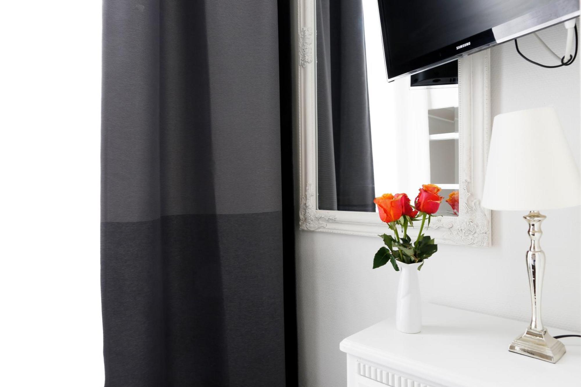 Nieb By Rockchair L Superhost Status L 3 Bedrooms Boxspringbeds 3 Bathrooms In Center 