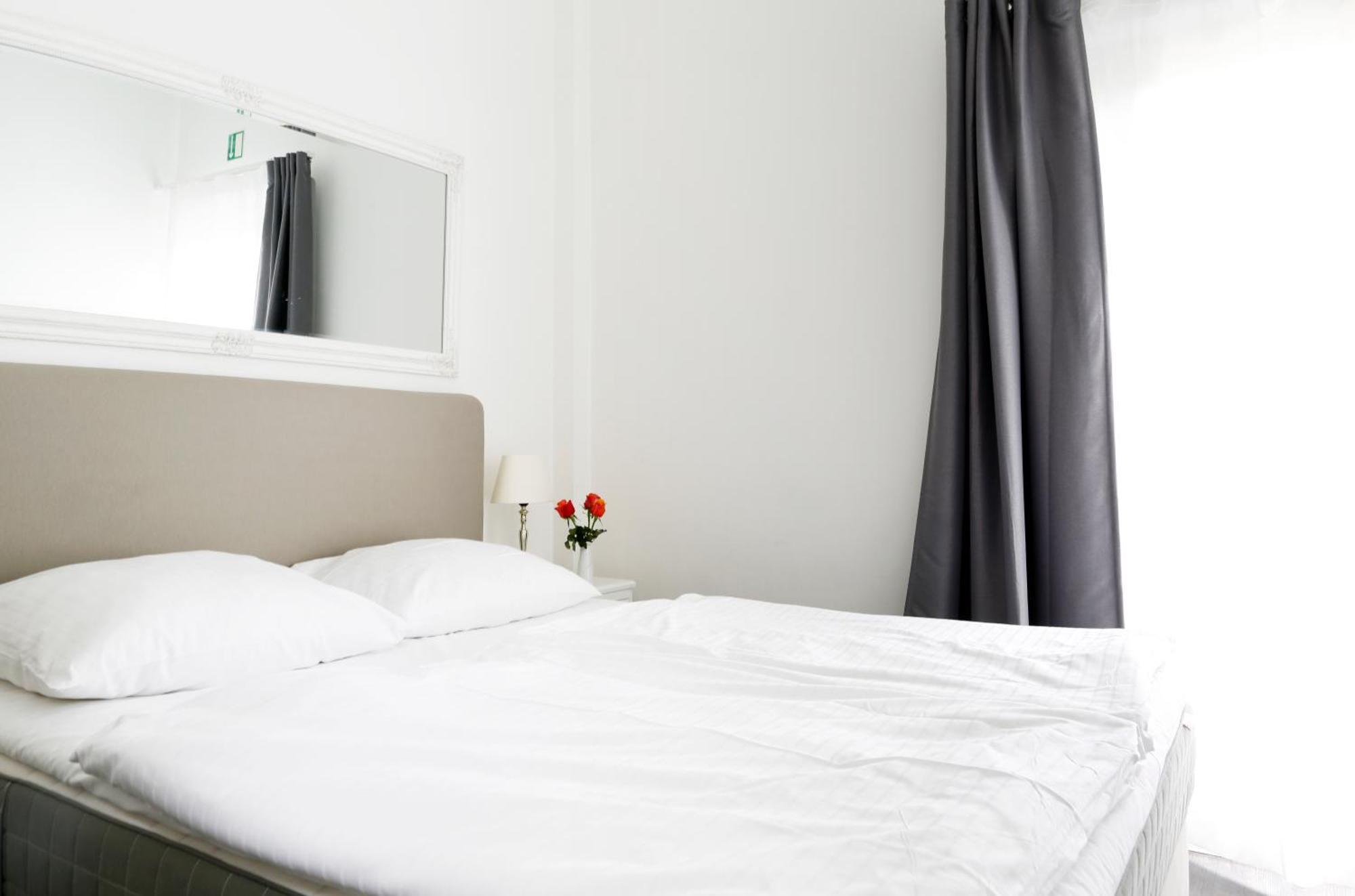 Nieb By Rockchair L Superhost Status L 3 Bedrooms Boxspringbeds 3 Bathrooms In Center 